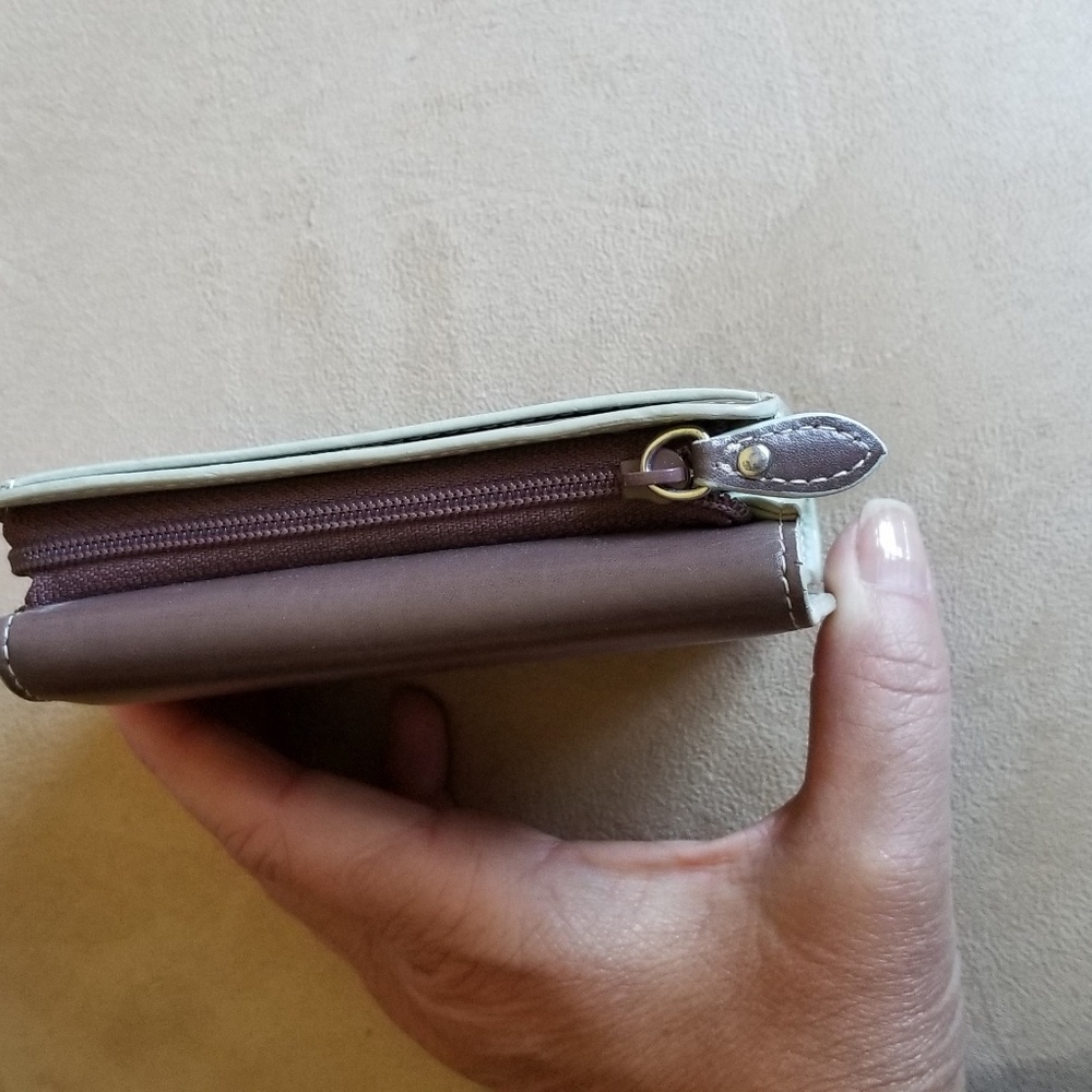 Wallet - Picture 3 of 6
